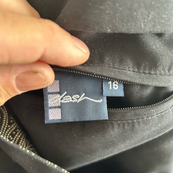 DASH jacket black with a patterned inside- size 16- zipper, pockets - and more - Picture 4 of 10